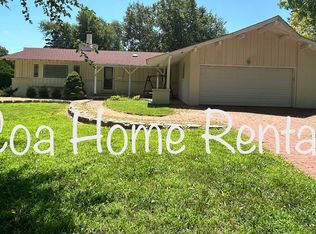 9809 W Par Ln, Wichita, KS 67212