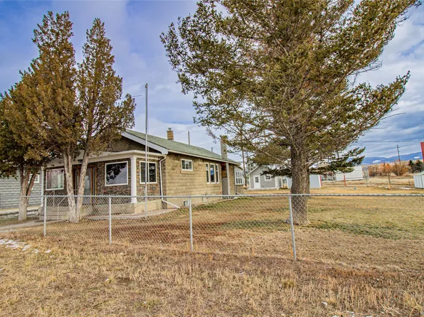1203 4th St, Deer Lodge, MT 59722
