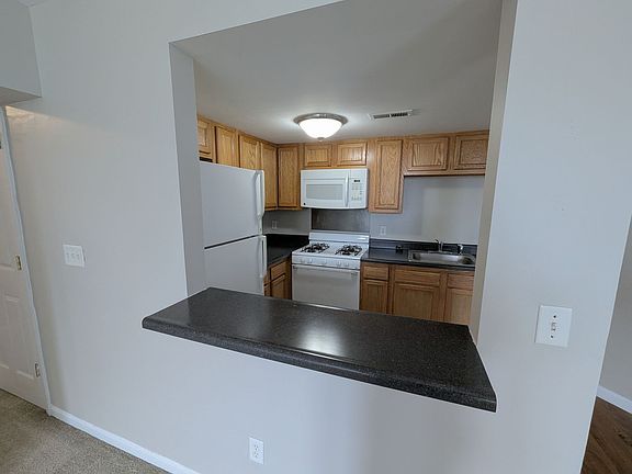 2nd image of 2747-2749 Arsenal St