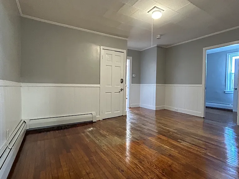 38 Prince Ave #E — Photo 8