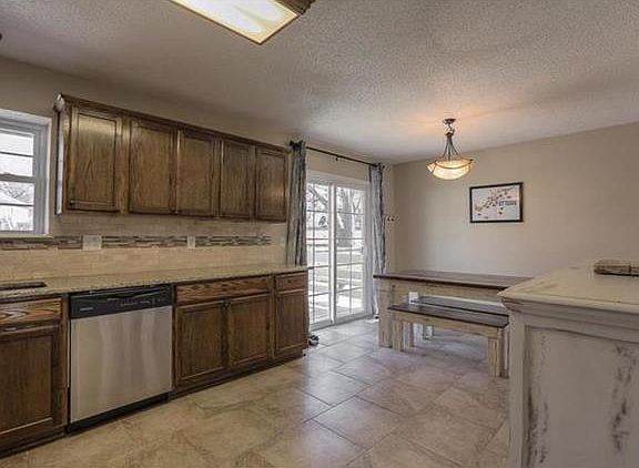5th image of 4604 Oak Grove Ct
