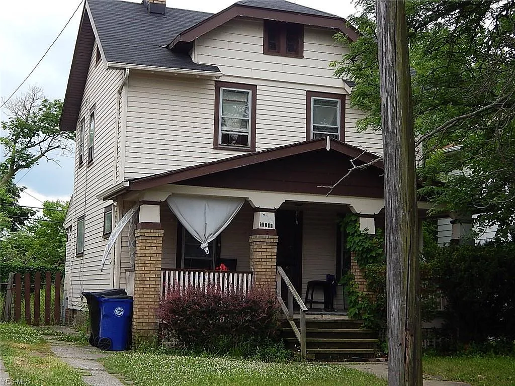 13802 Darley Ave photo 1