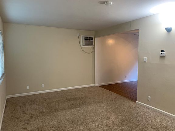 5th image of 1674 Carmel Dr