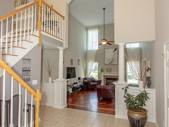 5th image of 30 Mountainwood Dr