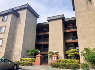 1902 Bridgeport Way W APT 102, University Place, WA 98466