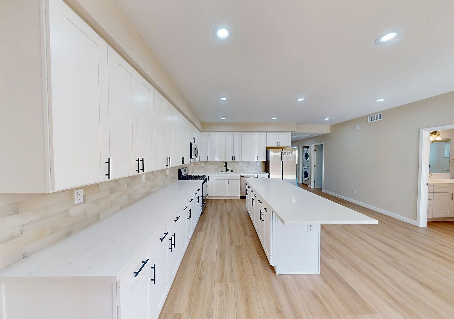 Newer build on Dorothy Way! — Photo 4