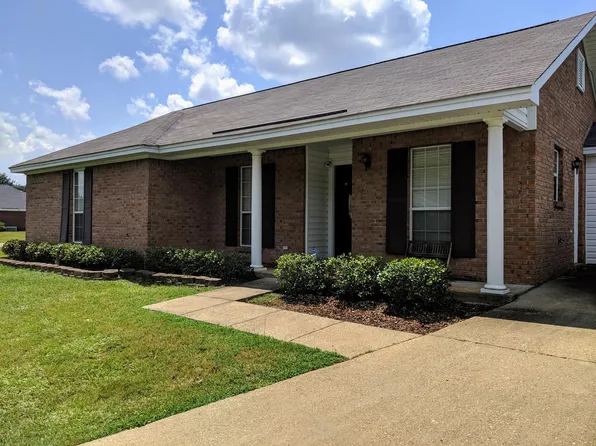 279 Foxdale Rd, Millbrook, AL 36054