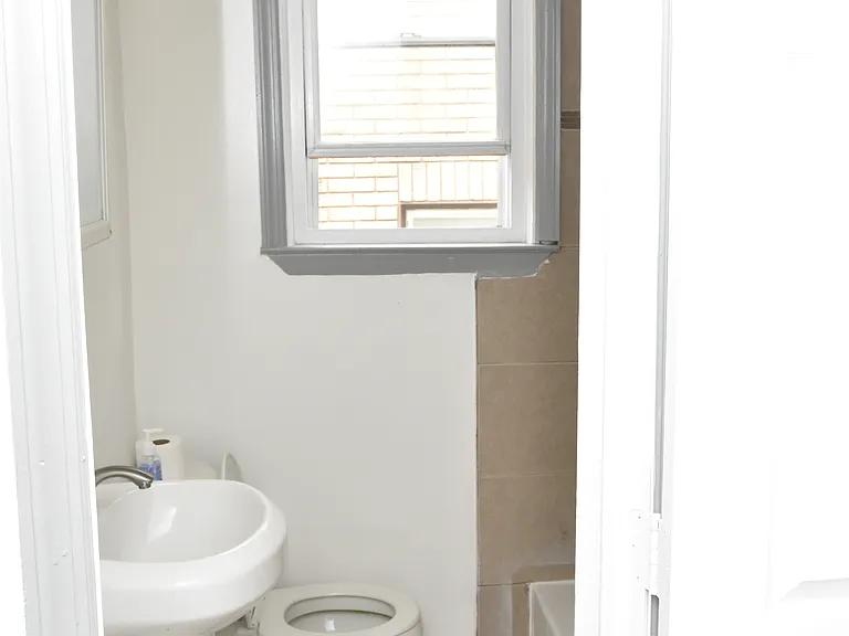 30 Dodd St #2 — Photo 3
