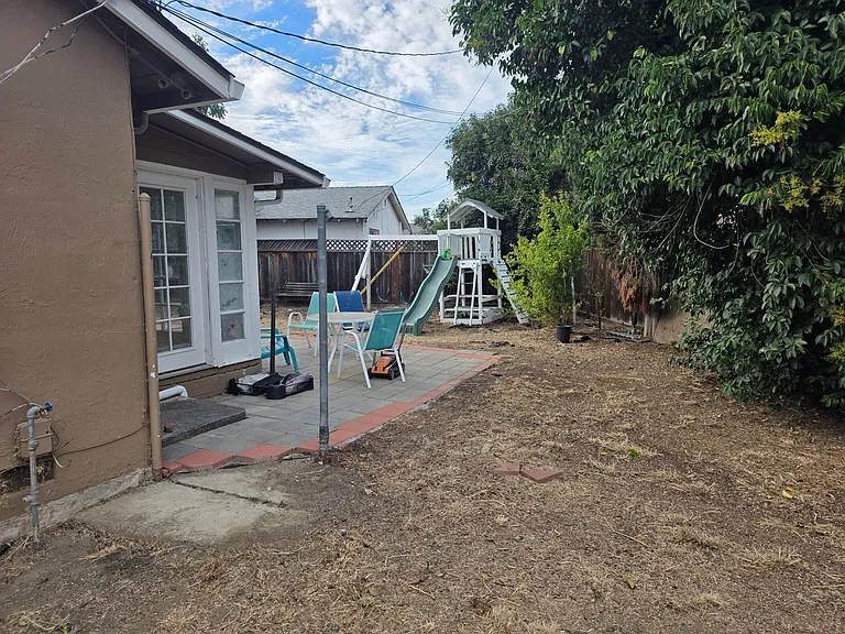3184 Durant Ave — Photo 31