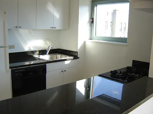 Rented by Tompkins Square Realty | media 15