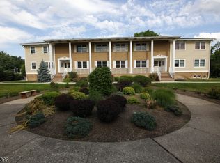 105 Turnpike #22C, POMPTON PLAINS, NJ 07444