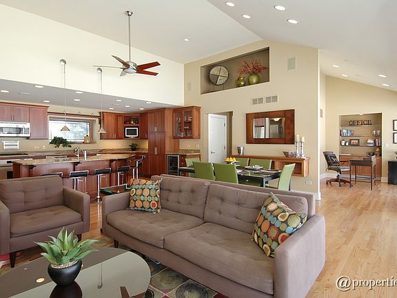 Family Room/Kitchen