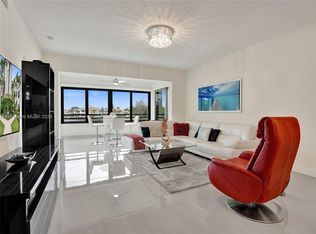 925 Oak Harbour Dr #925, North Palm Beach, FL 33408