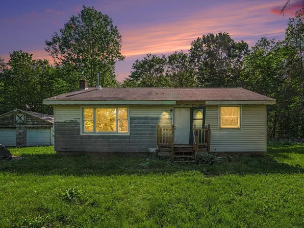 1075 33rd St, Allegan, MI 49010