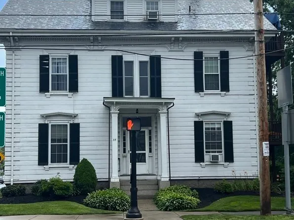 35 Locust St APT 1, Danvers, MA 01923