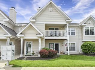 22693 Lenox Dr #624, Fairview Park, OH 44126