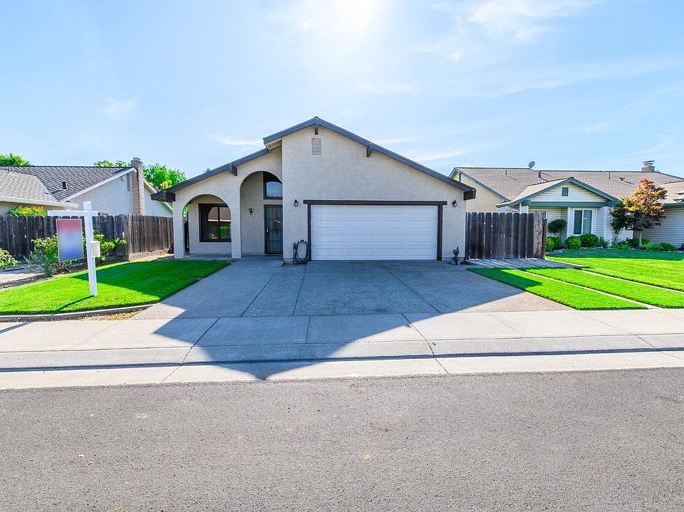 1st image of 14445 Arapaho Way