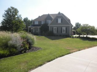 19290 Mohawk Dr, Stilwell, KS 66085