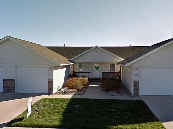 530 Iris Ave, Tiffin, IA 52340