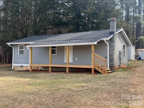 1168 Sutton Spring Rd, York, SC 29745