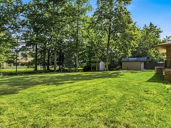 3rd image of 10164 Lynn Dr