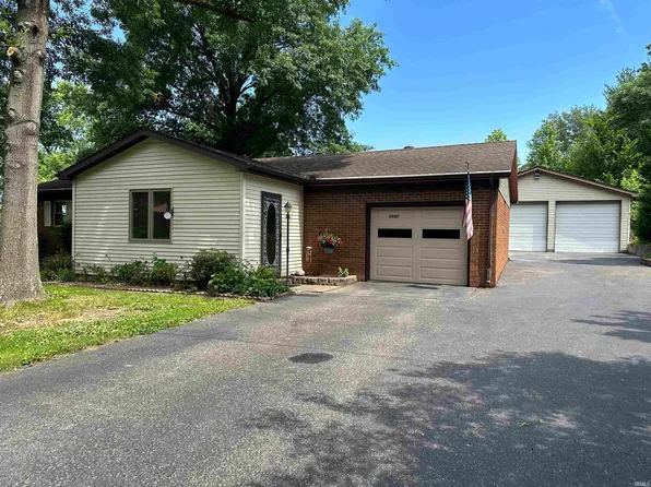 6688 Greenwood Rd, Chandler, IN 47610