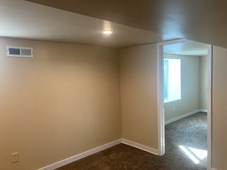 647 Northwood Dr — Photo 18