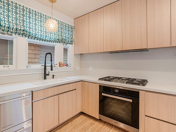 5th image of 34 Park Ave