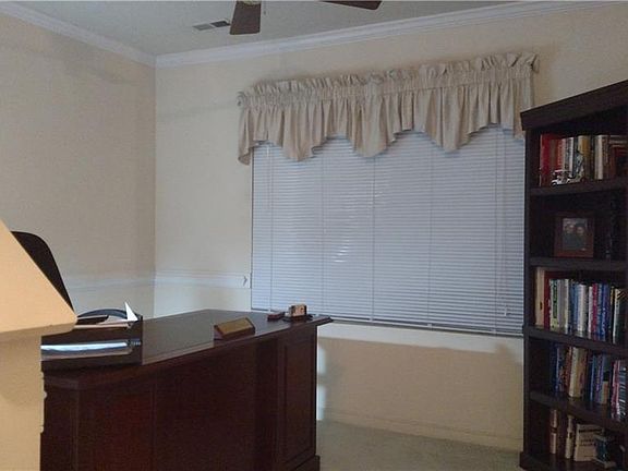 4th image of 3824 Broadgate Dr