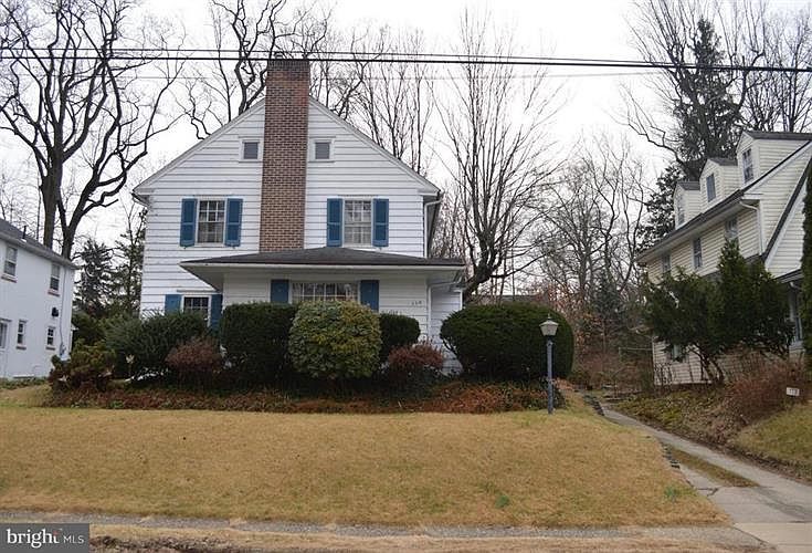 2nd image of 110 E Waverly Rd