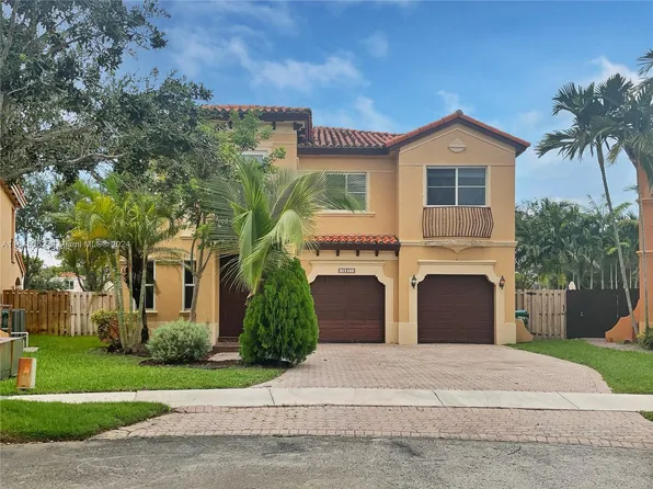 15371 SW 26th Ter, Miami, FL 33185