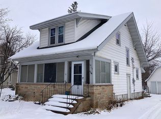 405 4th St, Lyle, MN 55953