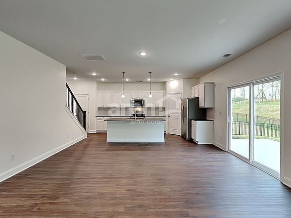 5th image of 13017 Redwind Dr