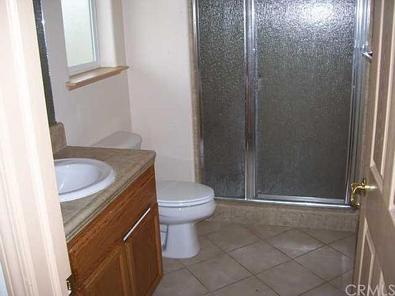 5th image of 2045 Beachwood Dr