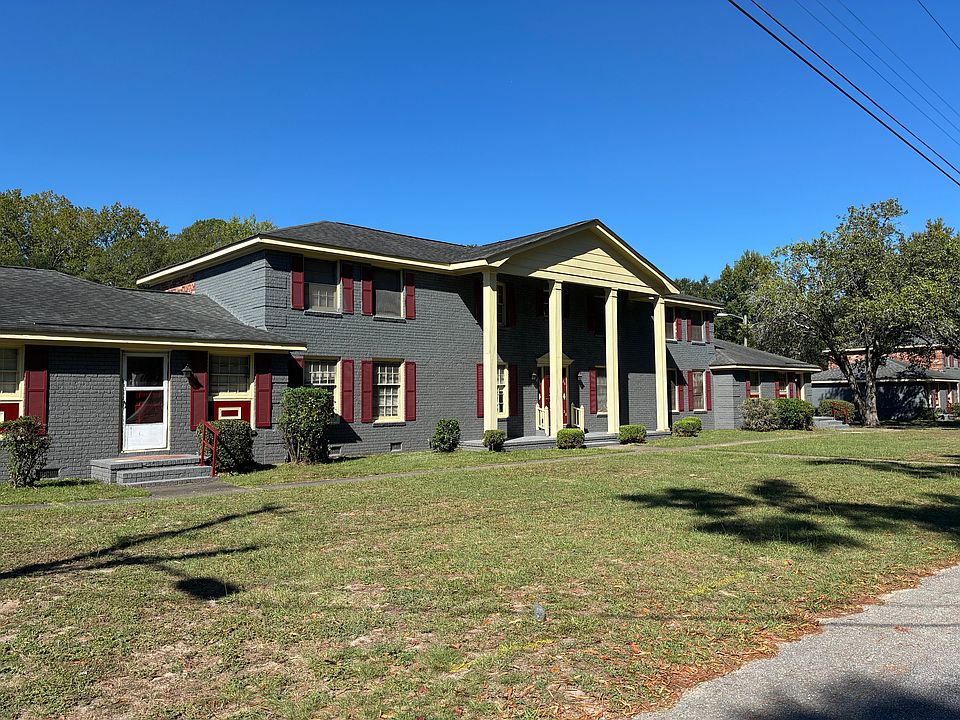 1st image of 121 Engleside St #216