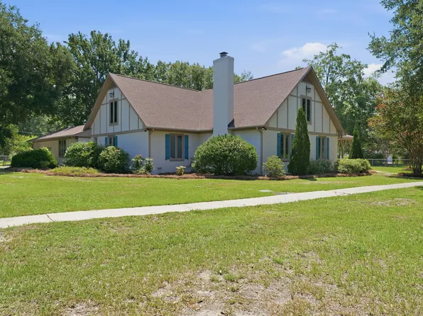 2123 Wampee Dr, Pinopolis, SC 29469