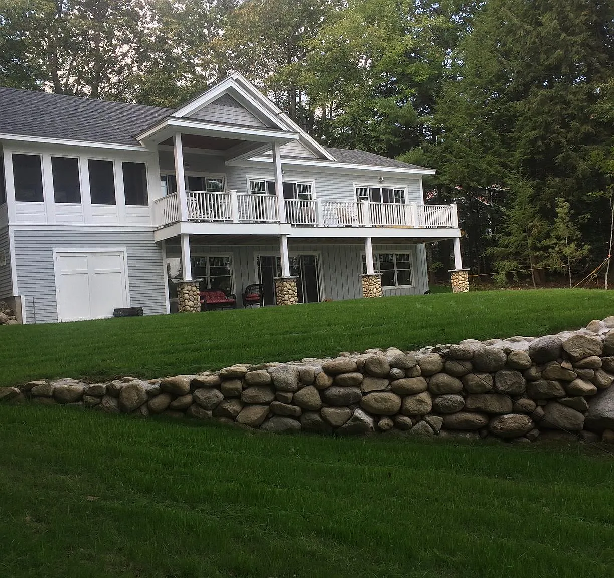 2 bed, 2.5 bath, 1995 sqft, $3,000 — Photo 2