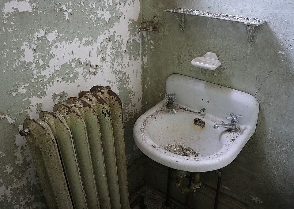 1st image of 504 Walden Ave