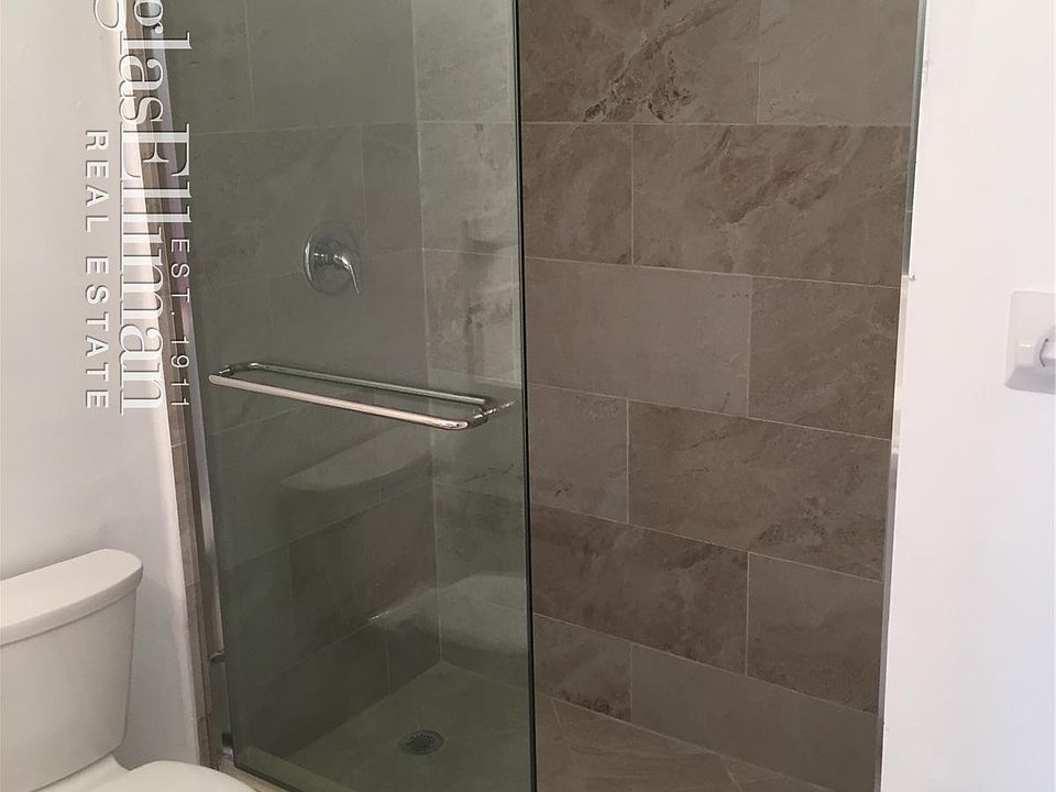 1st image of 1000 West Ave APT 510