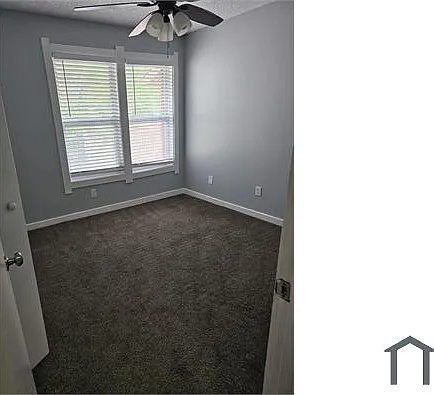 1090 Village Rd — Photo 10