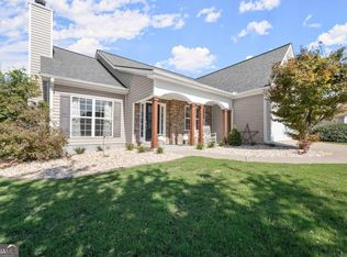 5545 Hancock Ln, Cumming, GA 30041