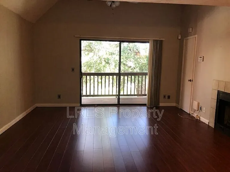 465 Forestway Cir #1 — Photo 4