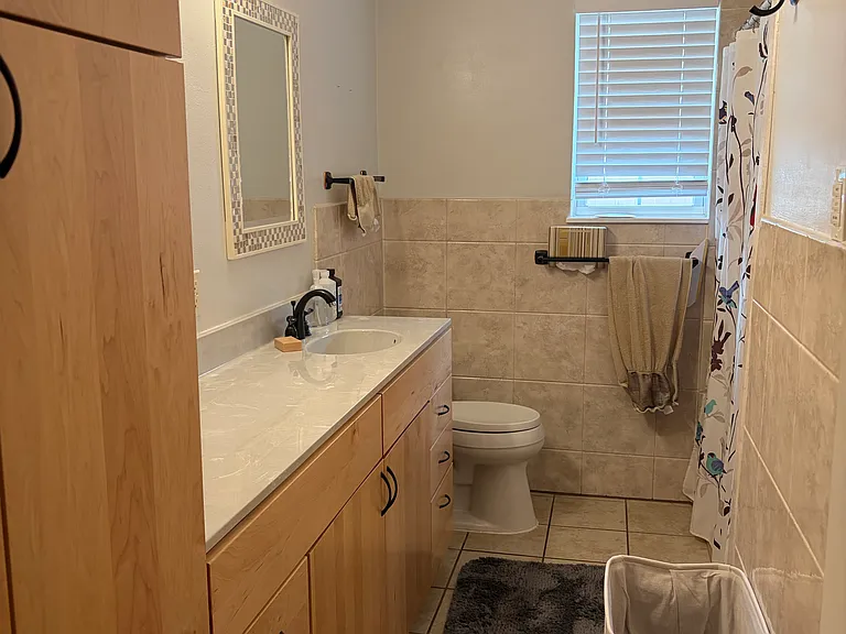 1602 Westwood Dr — Photo 10
