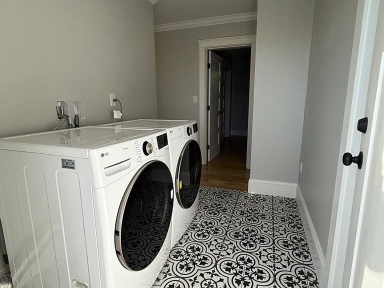 95 Grant St #2 — Photo 17