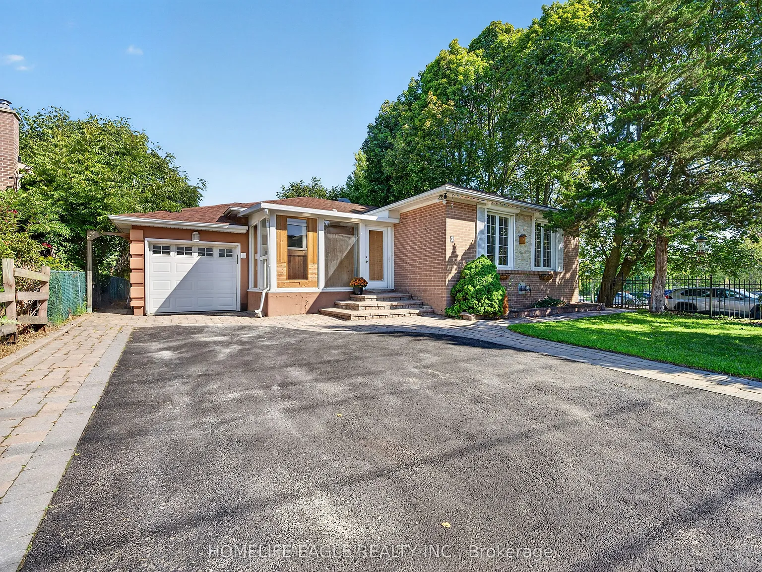 3 bed, $2,800 — Photo 1