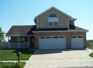 174 N McGuire Dr, Manteno, IL 60950