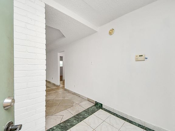 3rd image of 3827 Addicks Clodine Rd