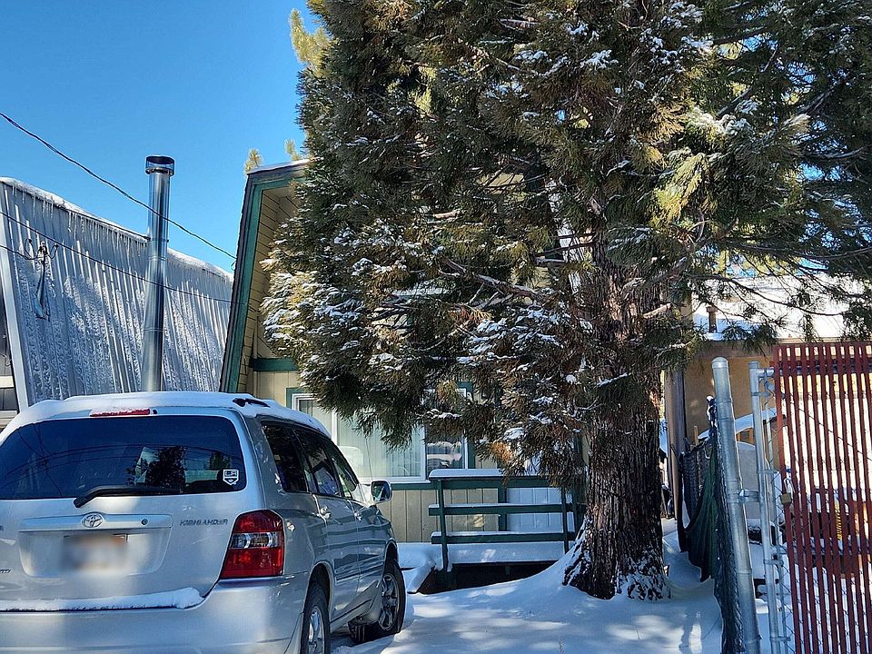 2nd image of 325 Mojave Blvd