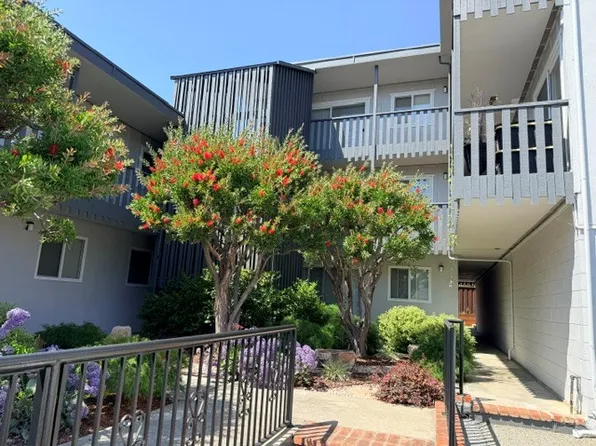 3257 Glendora Dr #M, San Mateo, CA 94403