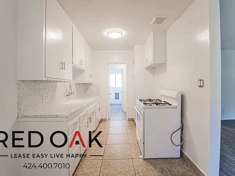 1425 E Appleton St #4 — Photo 9